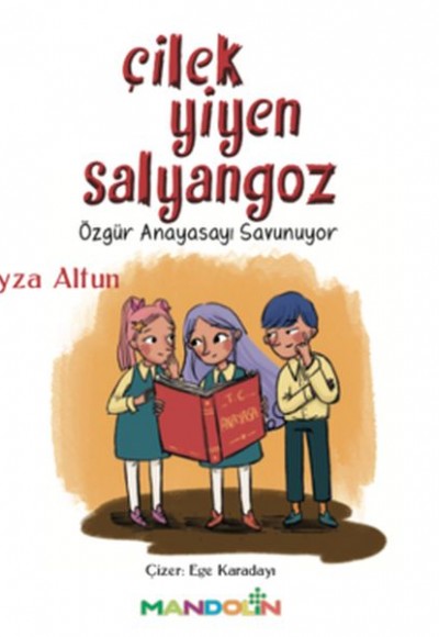 Çilek Yiyen Salyangoz Çilek Yiyen Salyangoz
