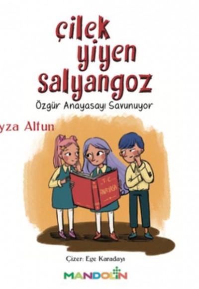 Çilek Yiyen Salyangoz